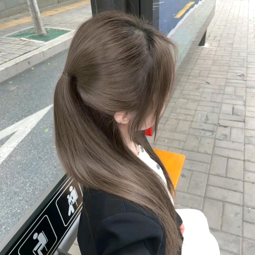 彩夕诺薇染发造型专卖店