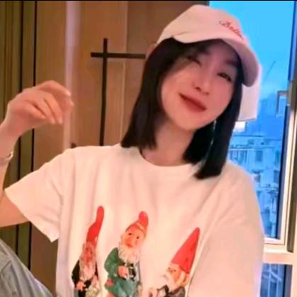 Lin林肉肉（时尚穿搭）