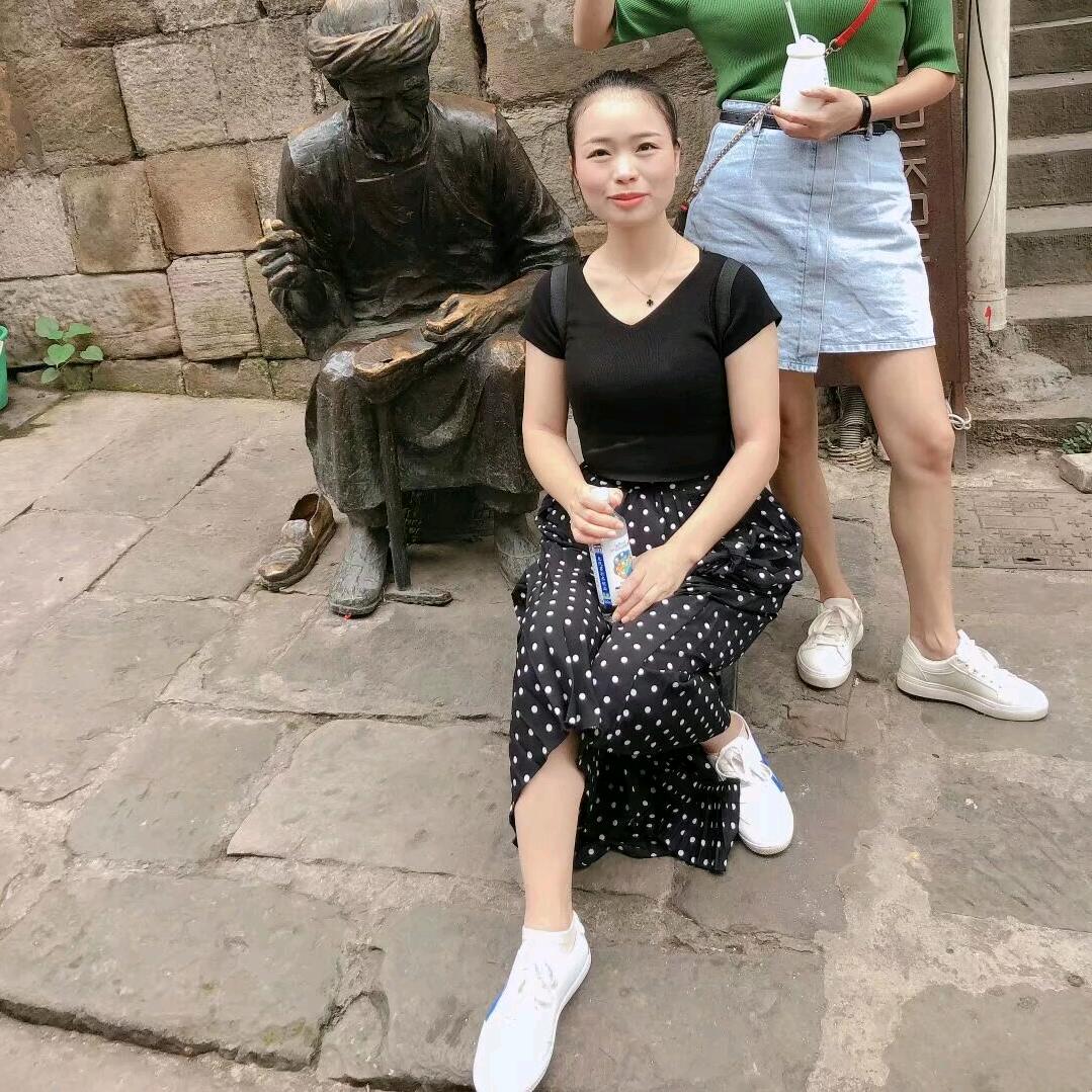 高冷的美少女