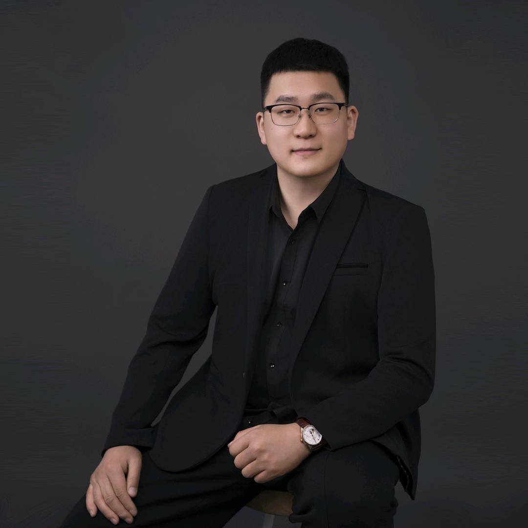 小亮哥。