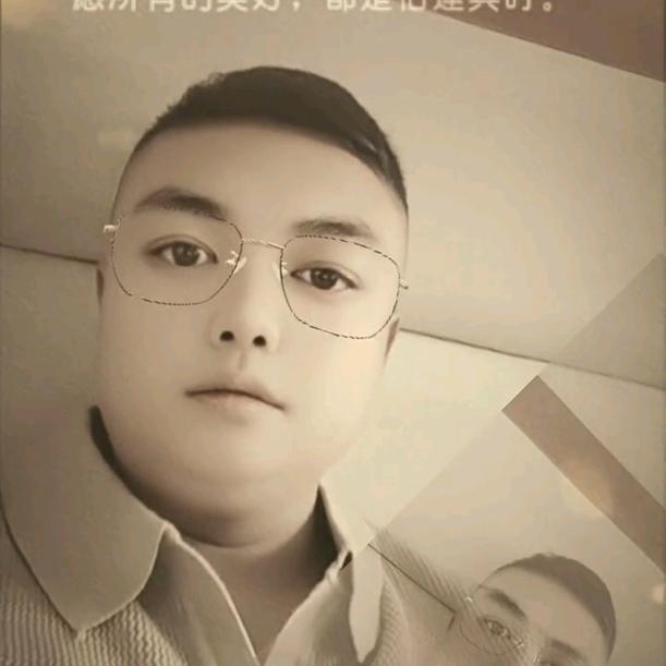 《李鹏飞》
