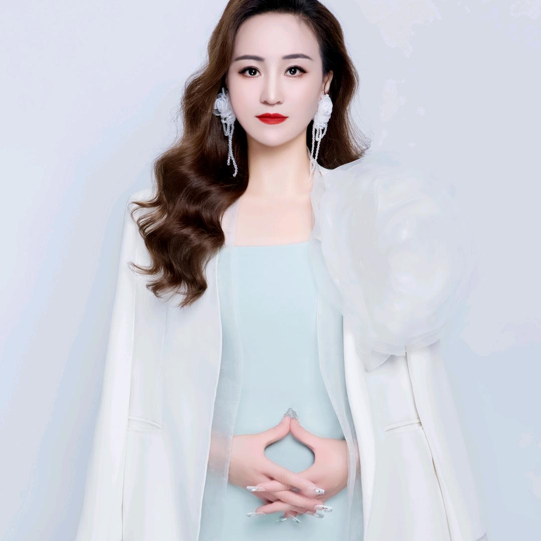 美梓颜鹏姐
