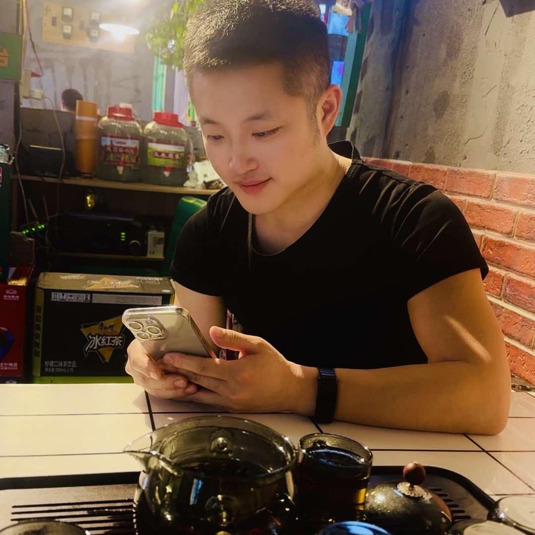 大威是勤杂工