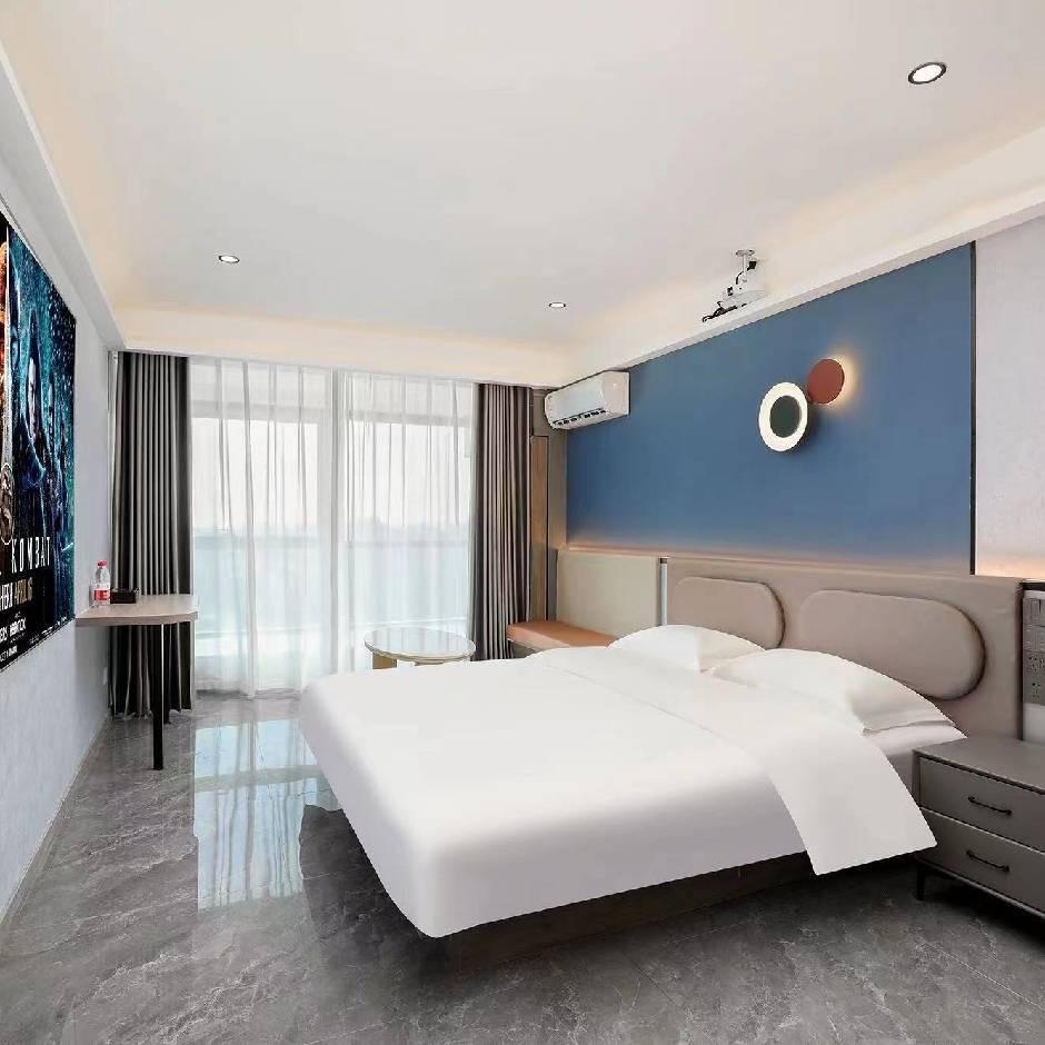 希悦LOFT智能海景影院公寓华润万象汇店